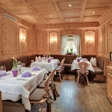 Der Reschenhof Hotel 4*