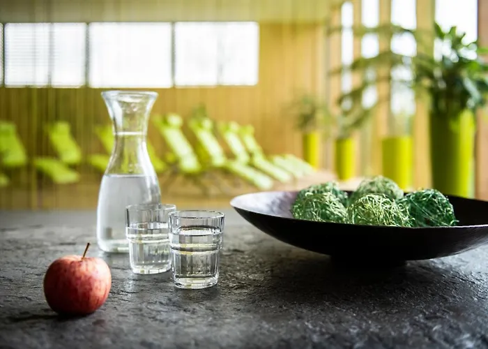 Der Reschenhof Отель