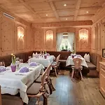 Der Reschenhof Hotel 4*