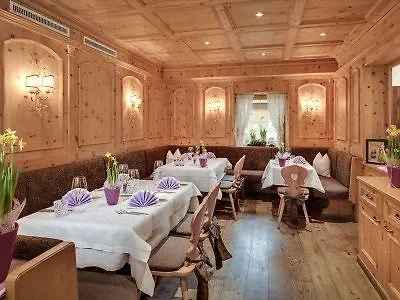 Hotel Der Reschenhof